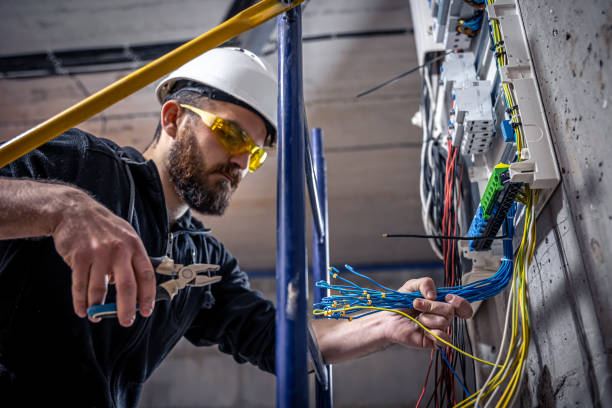 Best Affordable Emergency Electrician  in California, MD